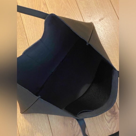 Vince Camuto Ciao Bella Black and Gray Leather Tote Bag – 17"x 11.5" - Picture 9 of 9